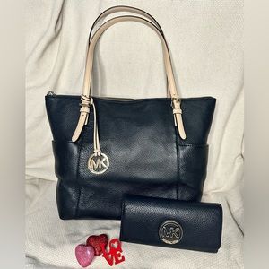 Jet Set Large Saffiano Leather Top-Zip Tote and Wallet Bundle 35T2GTTT8L